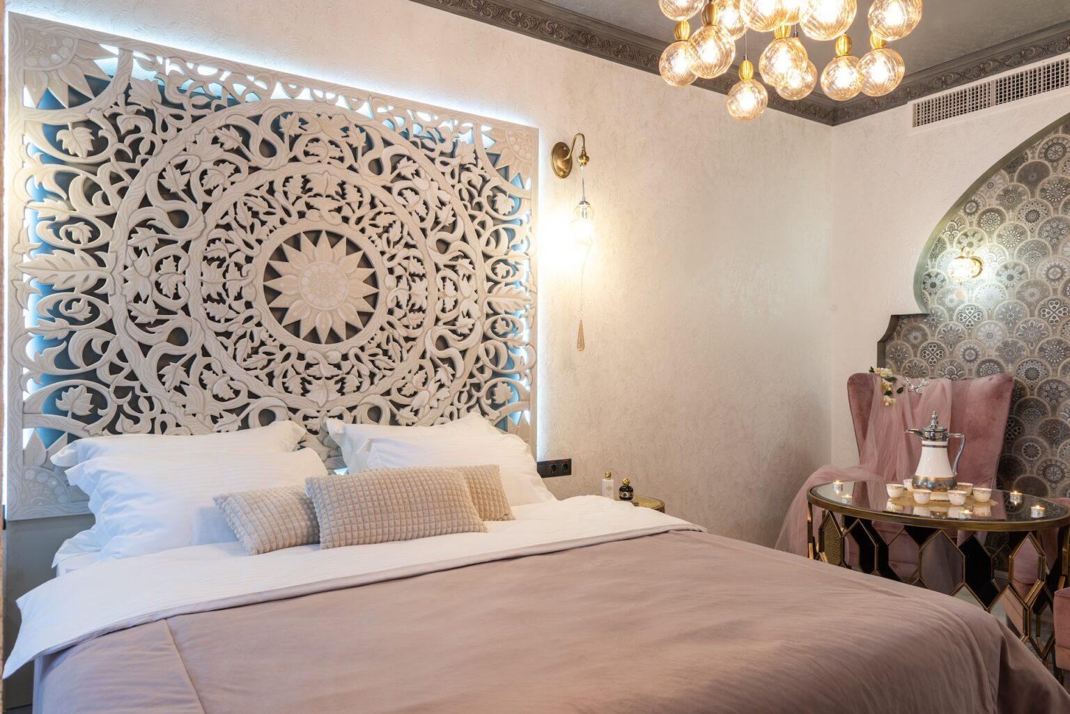 Orientalische Tischlampen im Wohnzimmer: Ein Hauch von 1001 Nacht